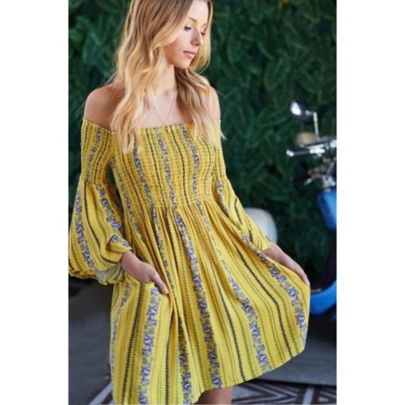 Candace OTS Dress - Picture 4 of 5